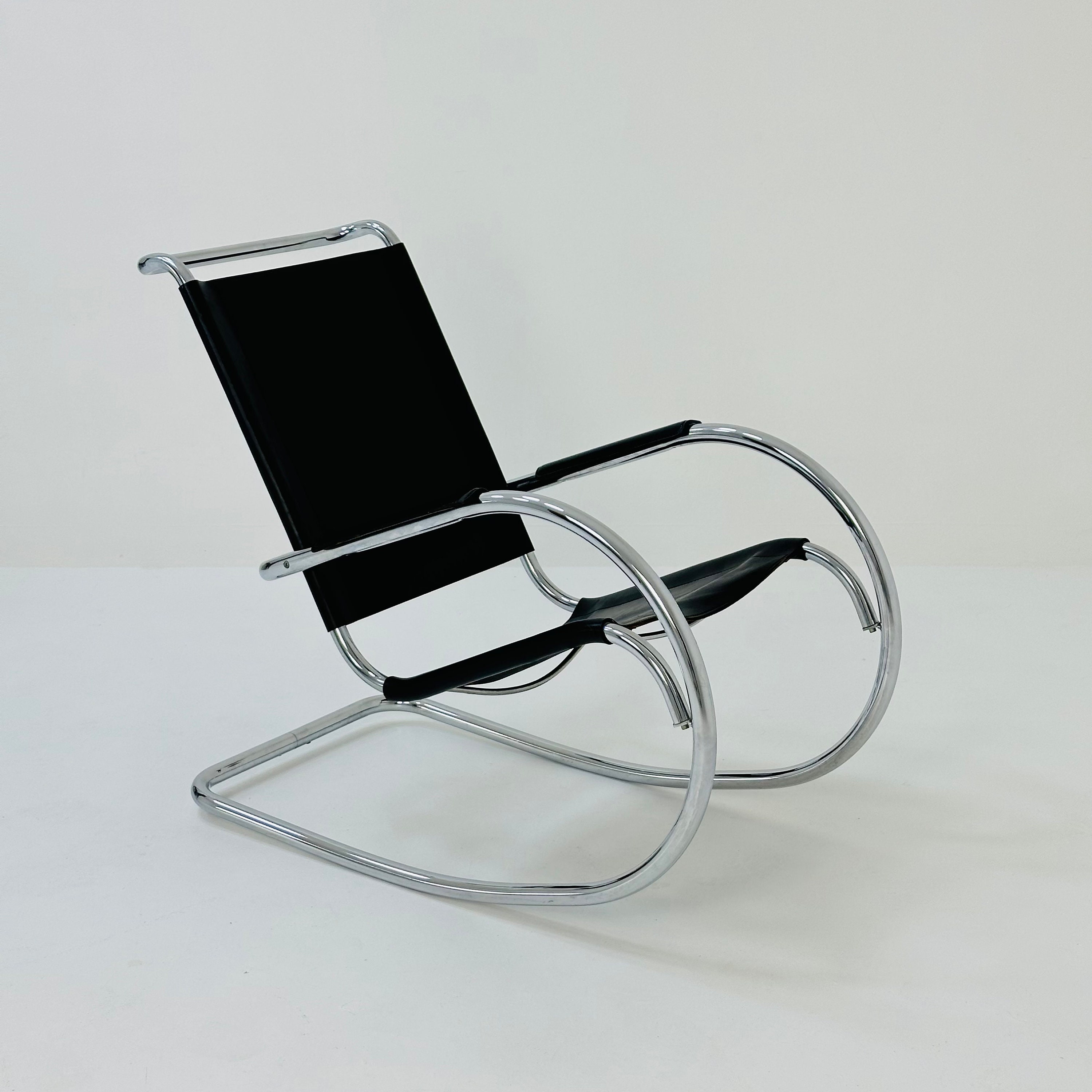 Mid Century Bauhaus Design Rocking Leather Chair by Fasem Italy