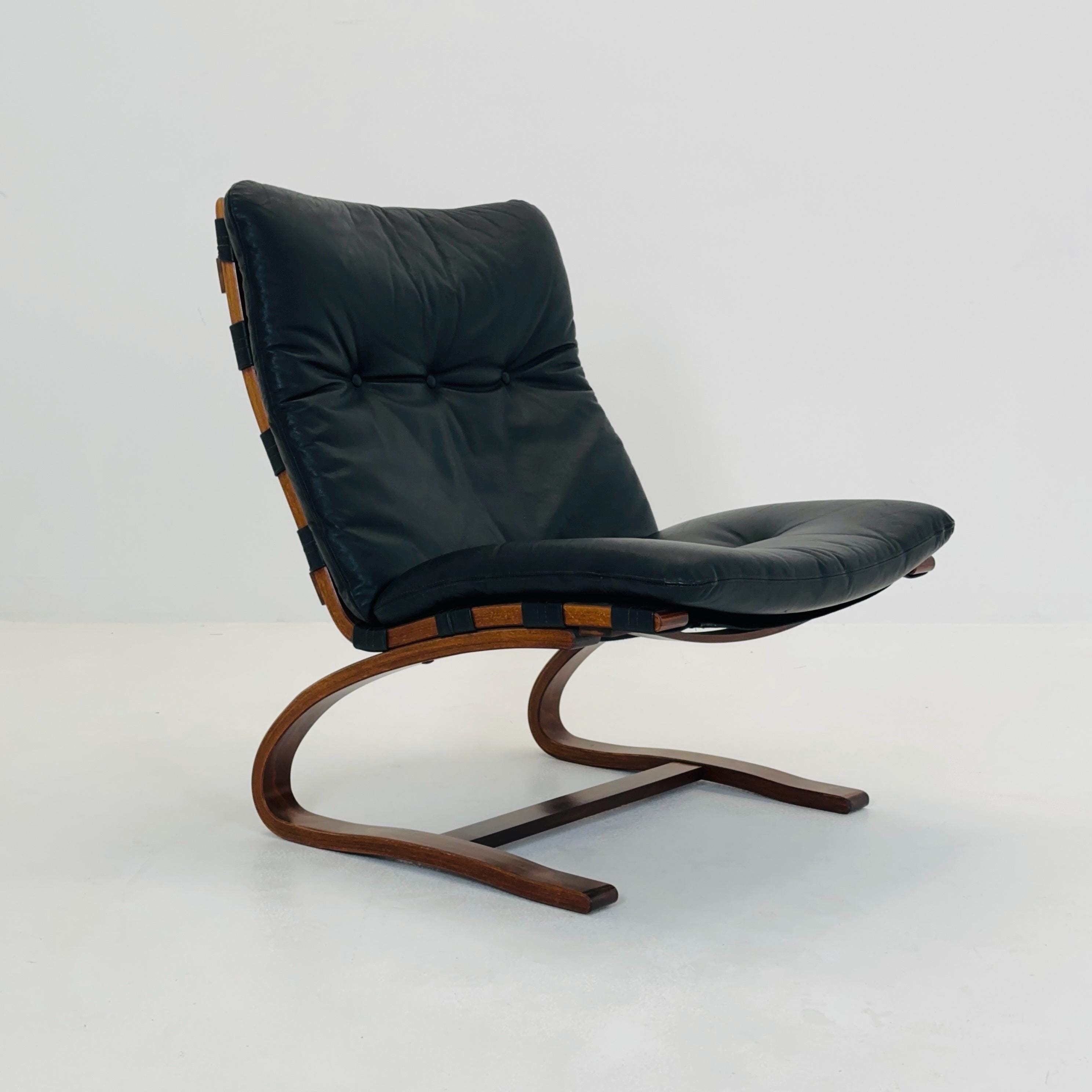 1of 4 Mid Century Kangu Lounge Chairs by Elsa Solheim and Nordahl