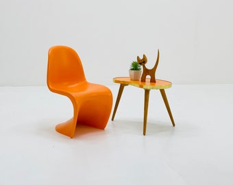 Set Space Age di sedia per bambini Junior di Verner Panton per Vitra, 2006 con tavolino fiorito, anni '70