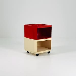 Raro carrito de servicio cuadrado Componibili de la era espacial de Anna Castelli Ferrieri para Kartell — Italia, años 60 — Modelo 4970