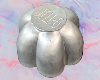 Moldes metálicos pequeños de gelatina vintage — Moldes de gelatina o caramelo de la década de 1950