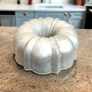 Vintage Nordic Ware Bundt-Lettes Mini Bundt Cake Pan Northland Aluminum  Orange