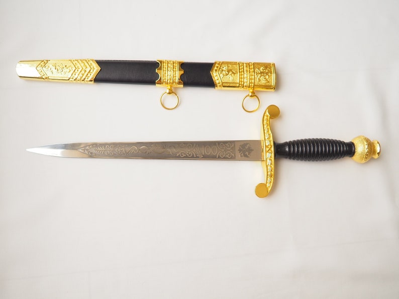 Decorative fantasy dagger with sheath Athame dagger knife,damascus dagger