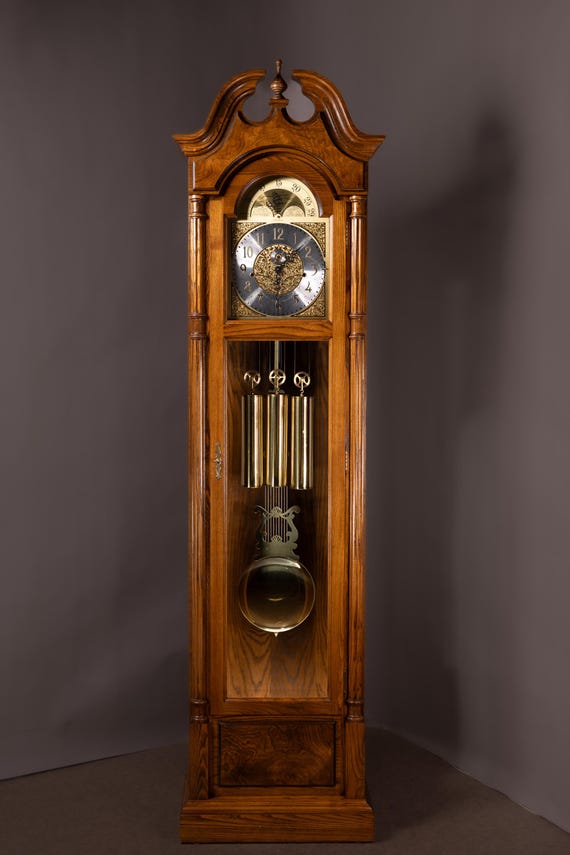 Seth Thomas Grandfather Clock – Elegant Cable-driven Timepiece in