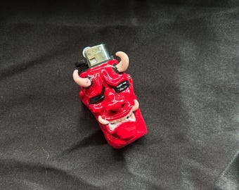 Japan Oni Devil Lighter Case Keychain – Handmade Polymer Clay & Resin Gothic Lighter Holder, Creepy Art Gift for Him/Her