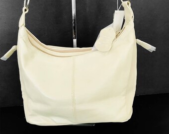 givenchy red handbolsa