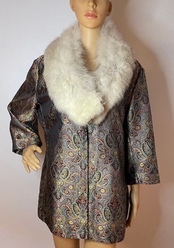 Bohemian style paisley shiny over coat! 70’s vibes