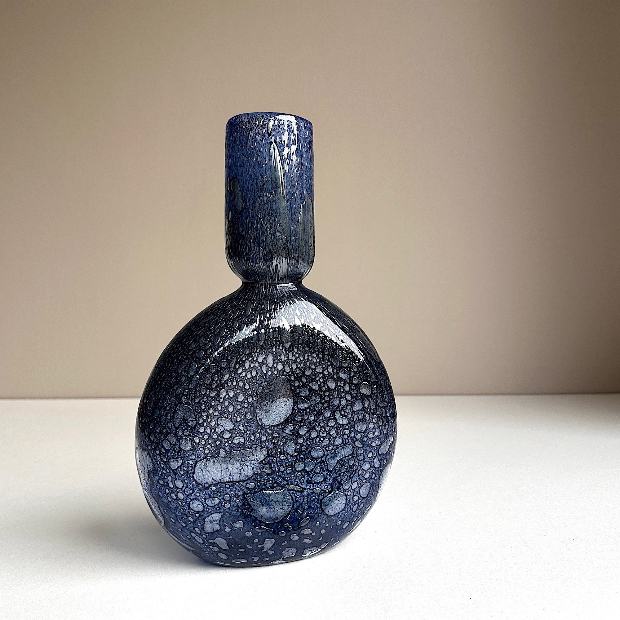 Vintage vase . Barovier & Toso . Ercole Barovier . Efeso . Blue . Bubble glass . Mouth-blown . 60s . Cased glass