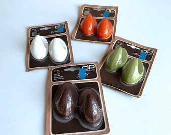 Vintage adhesive hooks. Düsselplastic dp. No. 83 JUMBO. 70s. Flower Power. Space Age. Mid Century Modern