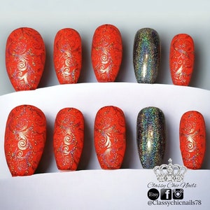 Red nails|red and holographic nails|bright red nails|red and black holographic nails|press on nails|glue on nails|fake nails