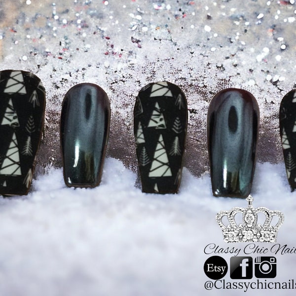 Press on nails, glue on, Black and white Christmas tree, artifical nail extentions