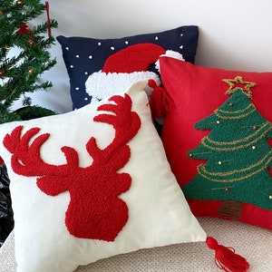 Hand Tufted Christmas Pillow Cover,Red Deer Embroidered Cushion Cover,  Winter Holiday Home Decor Rug,Merry Christmas Ornament,Noel Gift