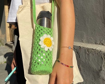 Süßer Blumen-Quadrat-Flaschenhalter,gehäkelter Daisy-Wasser-Flaschenträger, Cross-Body-Bügel, Festival-Flaschen-Tasche, Boho-Accessoires, Y2k Ästhetisch,