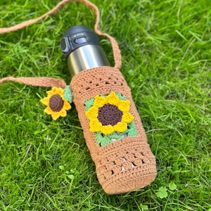 Cute Bottle Holder,Crochet Water Bottle Carrier for Daily Walk Hiking,Cross Body Strap Bag,Festival Bottle Sling Bag,Traveller Accessories