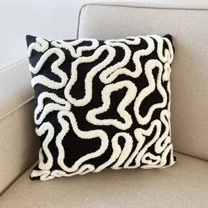 Groovy Punch Needle Pillow Cover,Cosy Decorative Embroidered Cushion Cover,Wavy Aesthetics,Black & White Rug Cushion,Abstract Throw Pillow