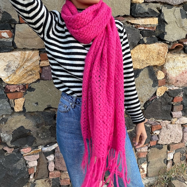 Weicher rosa Mohair Wolle Strickschal, Winter Schal, handgestrickt langer Wrap, Unisex Halswärmer, Boho Afghan Crochet, Urlaubsgeschenk für sie