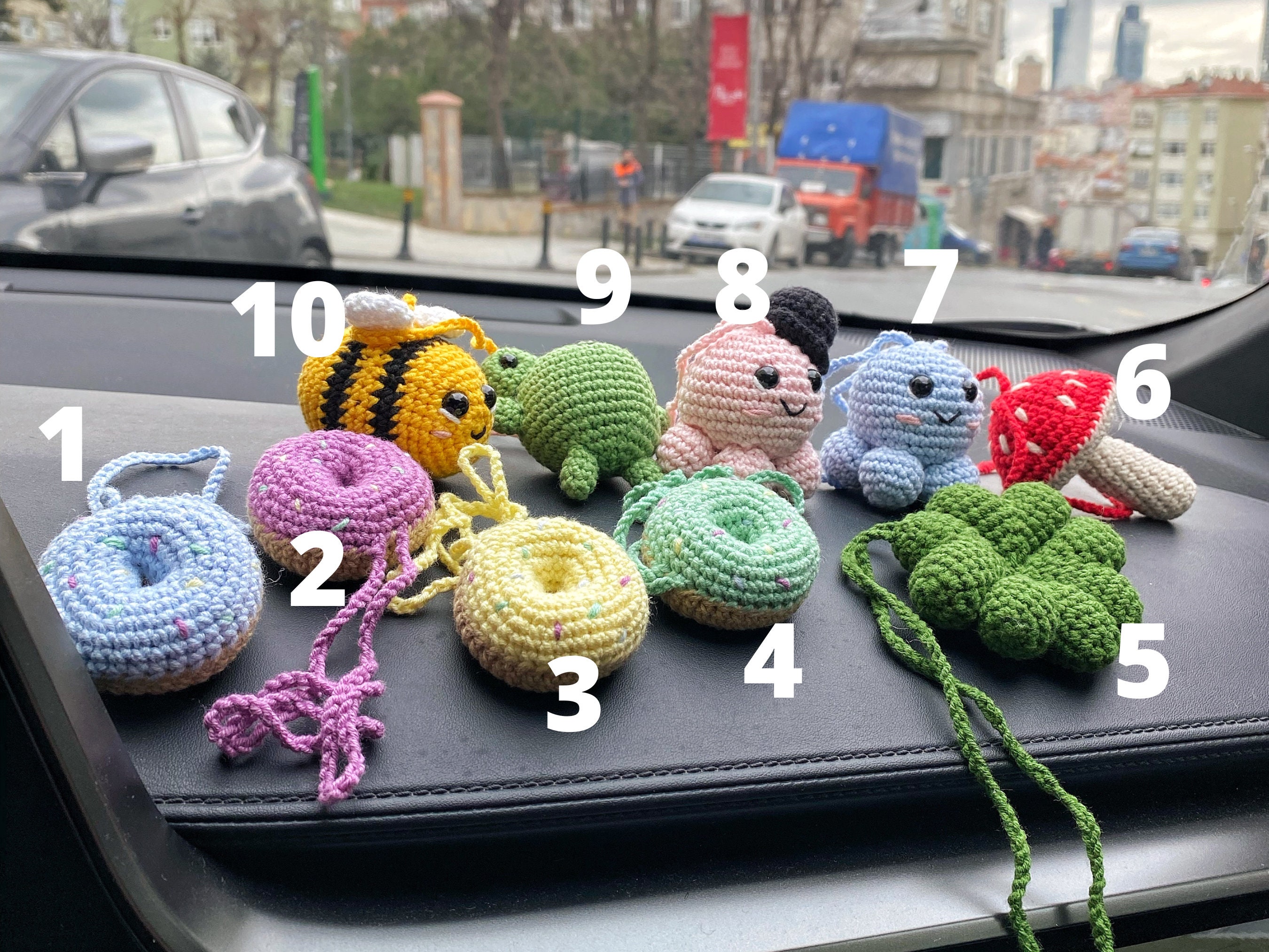 Handgemachte niedliche Tier häkeln Auto Spiegel Anhänger,Amigurumi Auto  Zubehör,Neues Auto Geschenk,Auto Spiegel hängen,Auto Interieur,Rückspiegel  Anhänger - .de