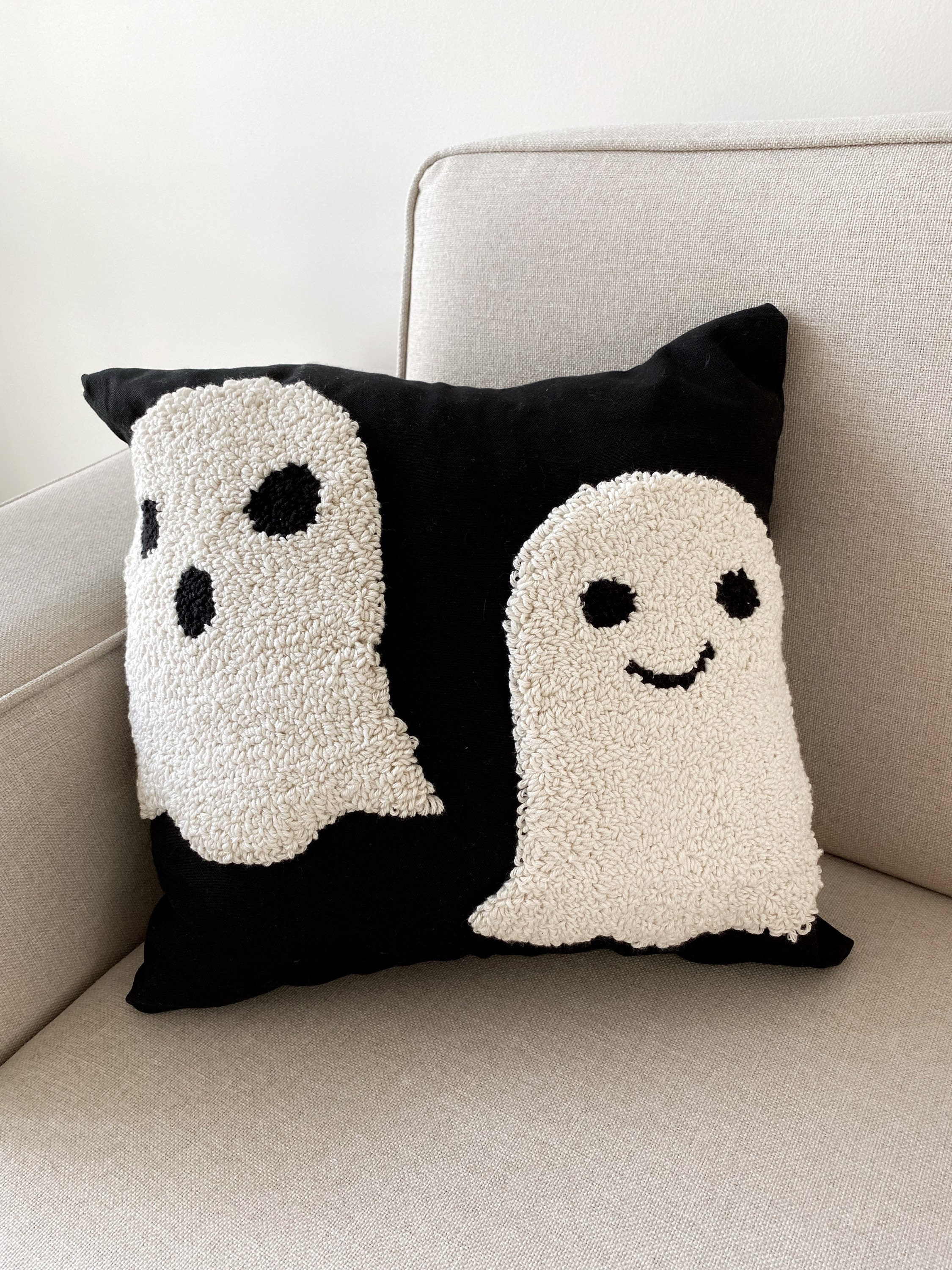 Halloween Ghost Pillow Soft and Comfortable Cushion Mat Ornament Decor