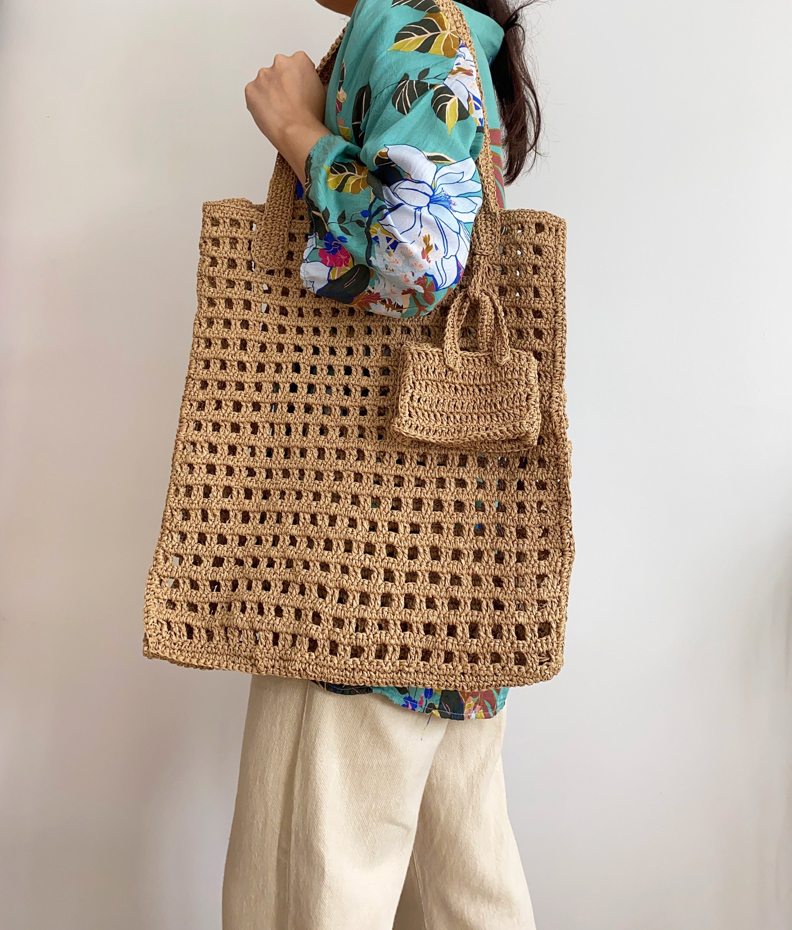 Handgemachte häkeln Strandtasche, große Strandtasche, Häkeln Stroh Schultertasche, Stricken Accessoires Geschenke, Markttasche, Taschenanhänger, Boho Urlaubstasche,