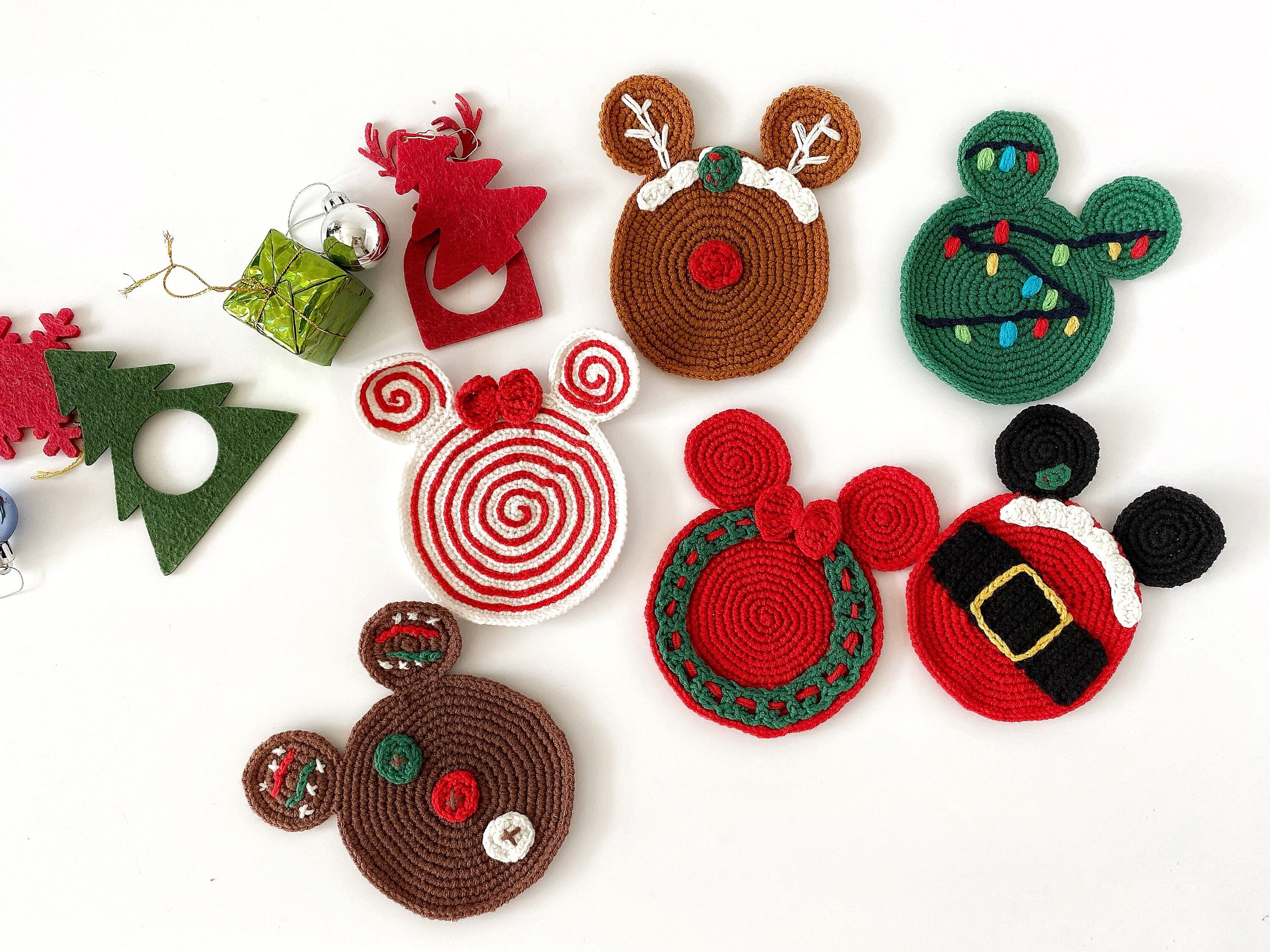 Crown (x2) – Handmade Crochet Coasters – New Christmas Collection
