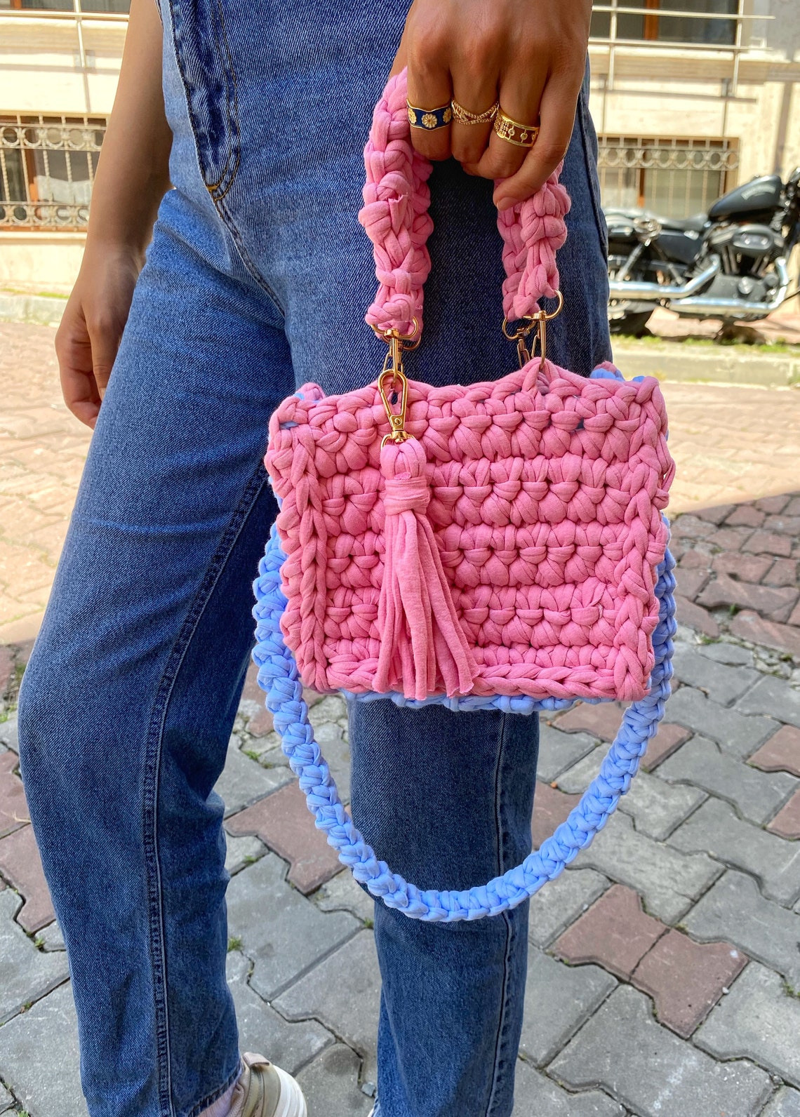 THE CHUNKY KNIT HANDBAG PINK