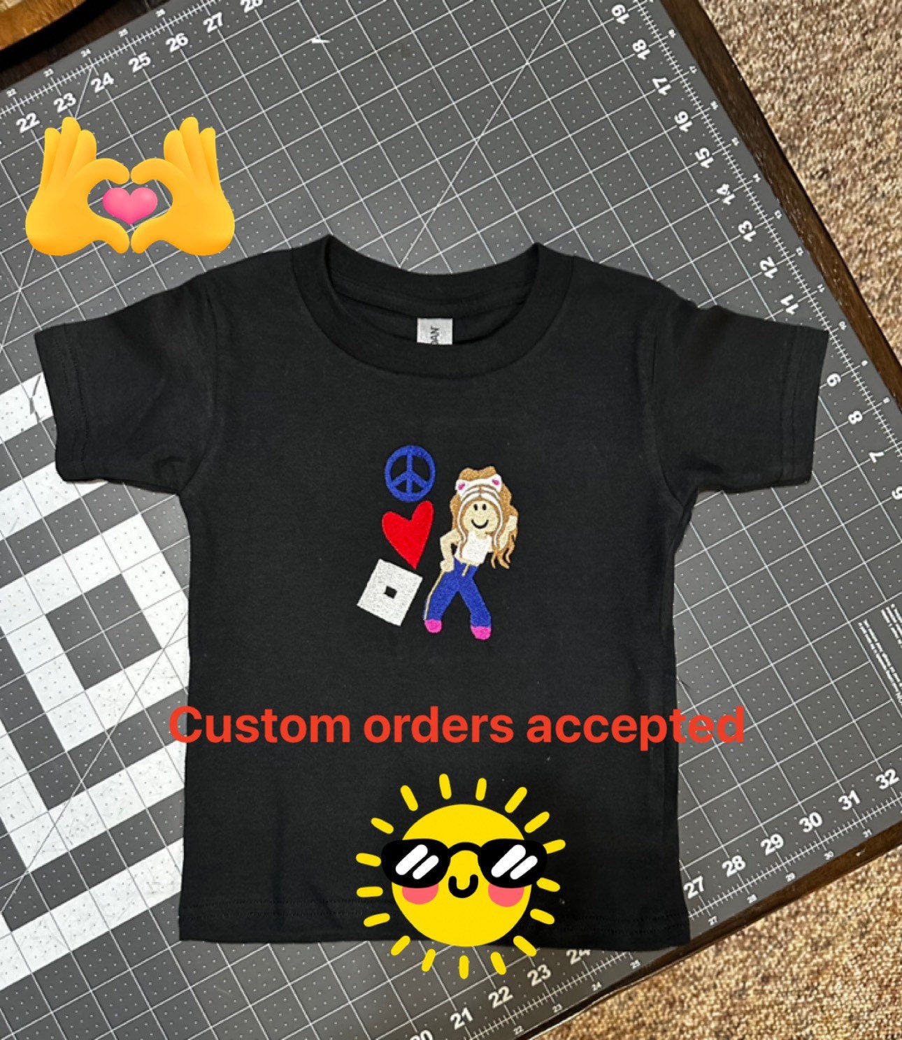 Roblox Women's T-Shirt - Customon