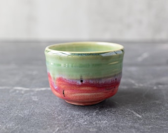 Japanse theekop // Handgemaakte aardewerken beker // Kleine keramische beker