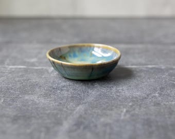 Tigela pequena para molho de soja // Prato para temperos // Prato para joias