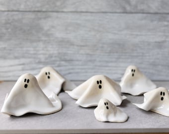 Ceramic Ghost // Unique Halloween Decor // Hand-sculpted Ghosts // Ghost Figurine