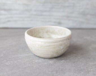 Small Pottery Bowl // Charcuterie Bowl // Spice Dish // Kitchen Prep Bowl