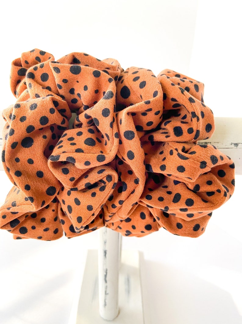 Brown Polka Dot Scrunchie Hair Tie Scrunchie for Women Messy Bun Scrunchies Pony Tail Scrunchie Wrist Accessory VSCO Scrunchie