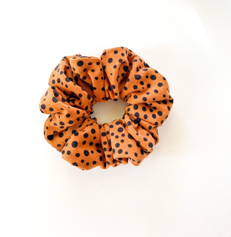Brown Polka Dot Scrunchie Hair Tie Scrunchie for Women Messy Bun Scrunchies Pony Tail Scrunchie Wrist Accessory VSCO Scrunchie