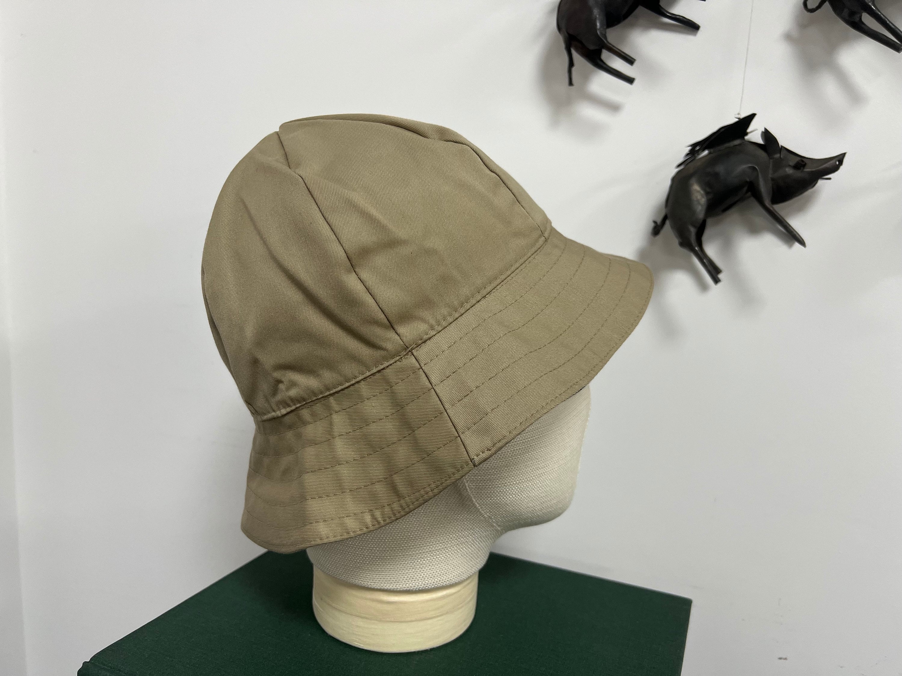 Vintage Burberry Nova Check 2 Side Reversible Bucket Hat  display picture 1