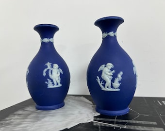 ウェッジウッド ブルー ジャスパーウェア 花瓶＆ピン皿：キューピッド