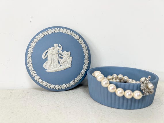 ヴィンテージ ウェッジウッド ジャスパーウェア 小物入れ：セージ