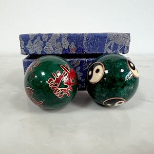 Vintage Green Baoding Balls: Chinese Exercise Stress Balls