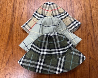 Burberrys Vintage Nova Check Bucket Hat s-l400.jpg main image 4