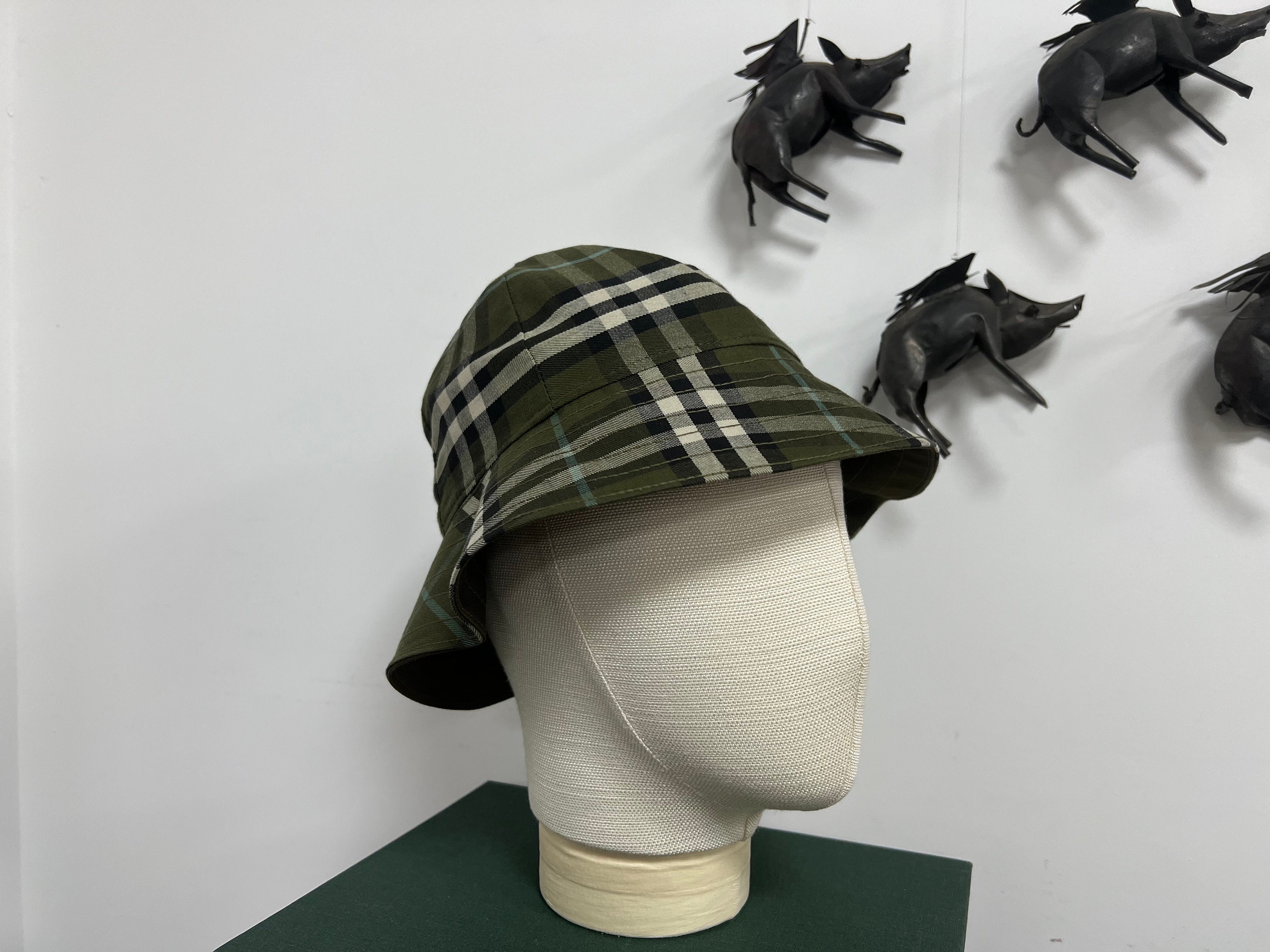 Vintage Burberry Nova-geruit omkeerbaar vissershoedje, set van 3 hoeden -  Etsy Nederland