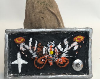 Geperst Mothra - Kaiju Cleanup Crew Hars Mini-Figuur Magneet