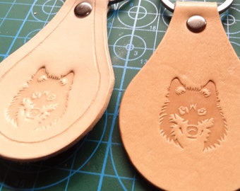 Handmade Genuine Leather Keychain with Siberian Husky Wolf Coyote Dog Key Ring Chain FOB Christmas Gift Family Dog pet Alaskan Malamute