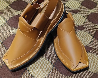 Chappal spécial homme Charsada, sandales chappal Peshawari marron camel mat, chappal Peshawari traditionnel en cuir pur, chaussures habillées de mariage