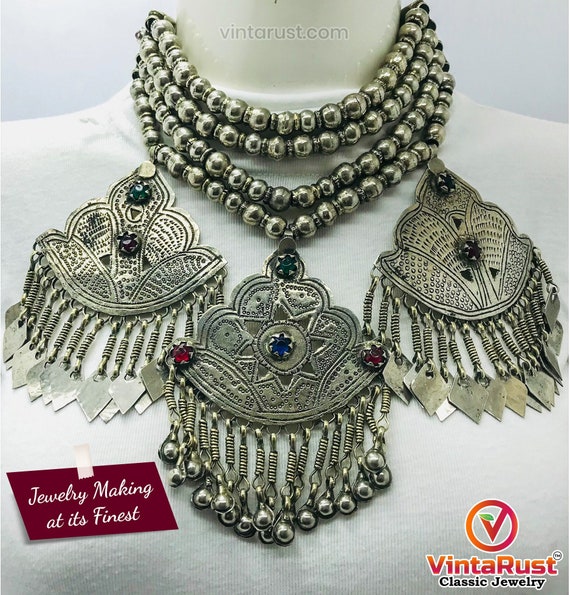 Silver metal deals choker necklace