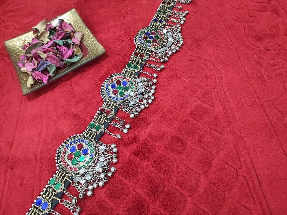 Afghani Kamar Bandh Waist Belt: Handmade Belly Chain with Glass Stones Afghani Kamar Bandh Waist Belt: Handmade Belly Chain With  main image 2