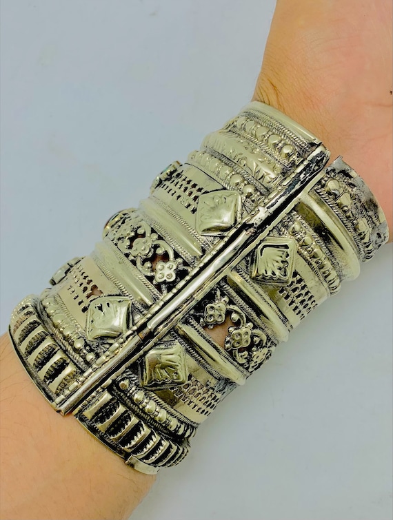 Cufflink bracelet cheap