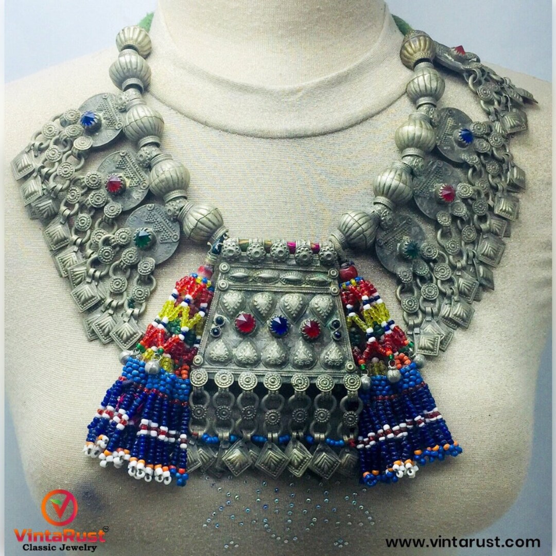 古いアフガニスタン伝統工芸「民族ジュエリーのペンダント」④