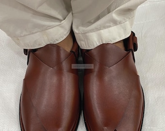 Men’s Brown Leather Peshawari Sandals: Comfortable Casual Footwear