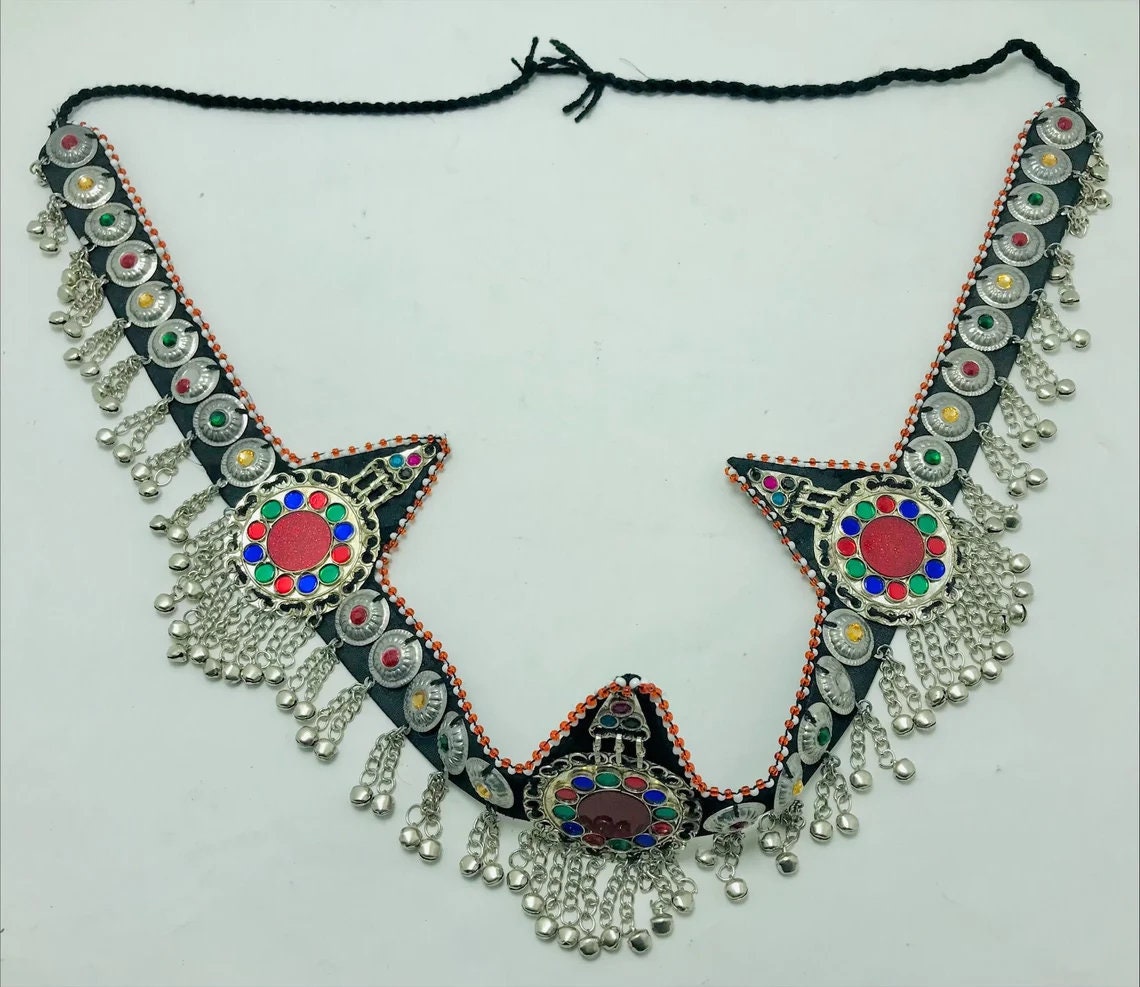 Silver Kuchi Tribal Belly Belt: Dance Body Jewelry With  display picture 3