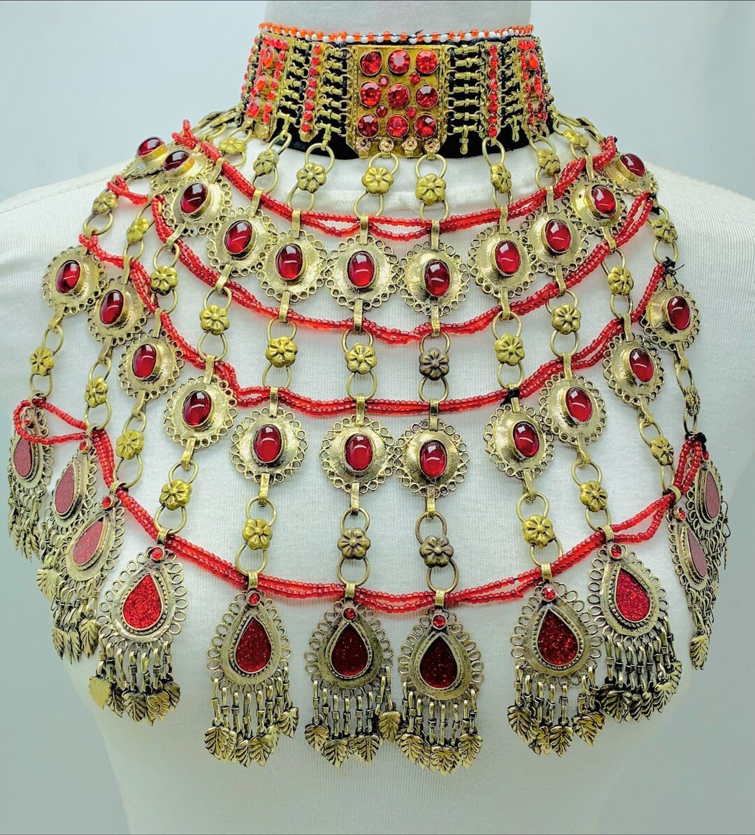 アフガニスタン　クチ　チョーカー 赤いガラスの石のクチチョーカー：ヴィンテージのアフガニスタンの部族