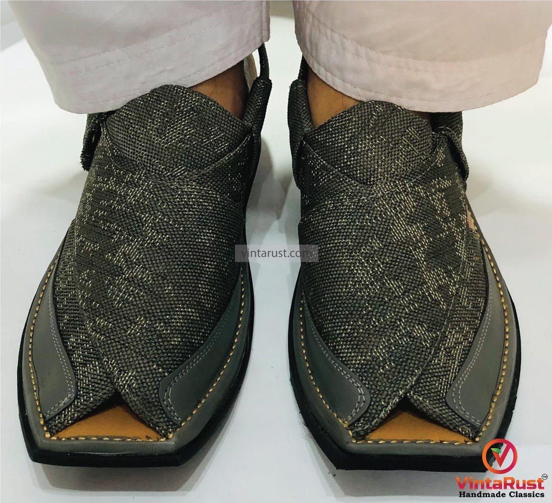Handmade Grey Peshawari Chappal: Men display picture 2