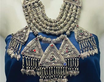 Bohemian Beaded Statement Necklace: Vintage Multilayered Necklace With Dangling Pendants